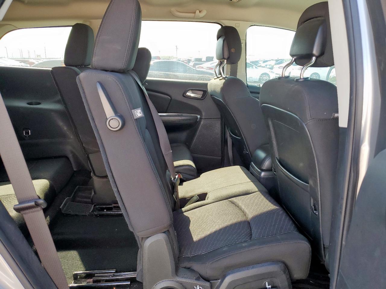2019 Dodge Journey Se VIN: 3C4PDCBB9KT815998 Lot: 64118135