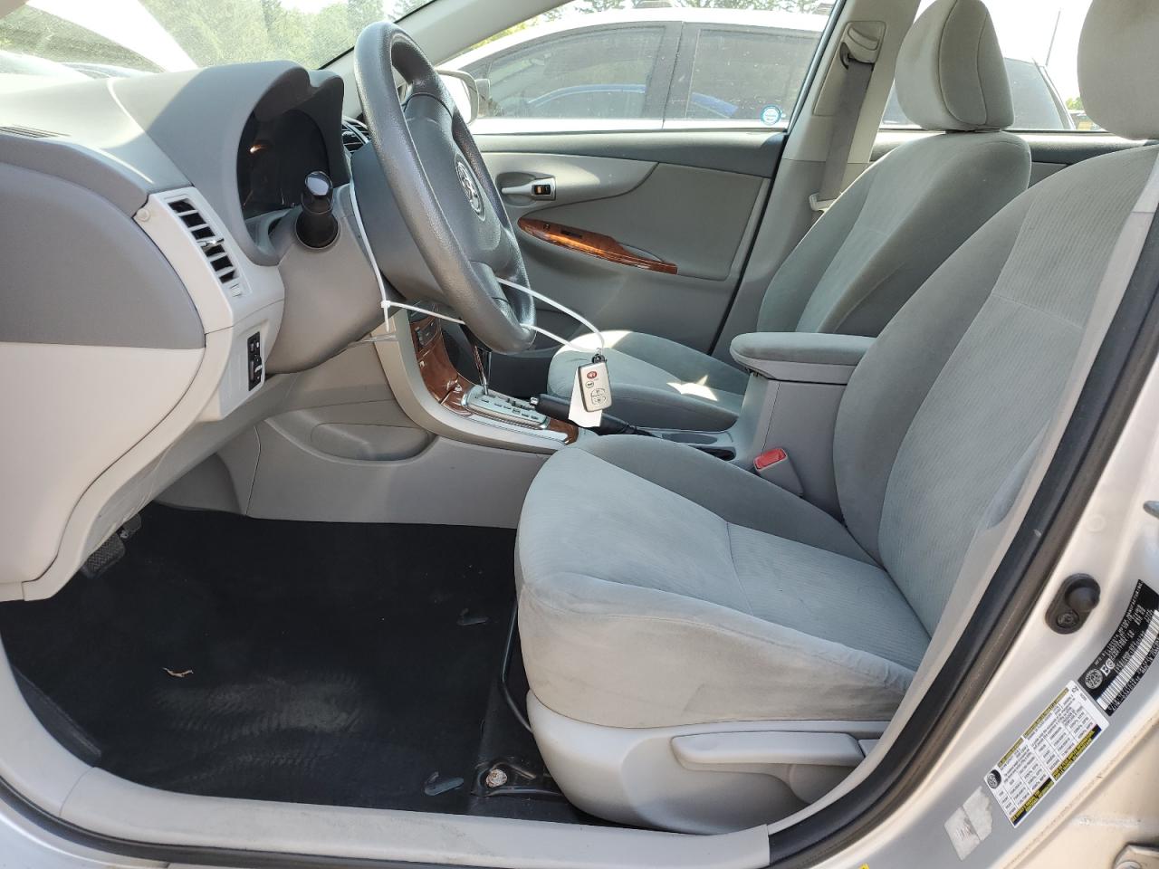 2009 Toyota Corolla Base VIN: 2T1BU40E19C105780 Lot: 66026305