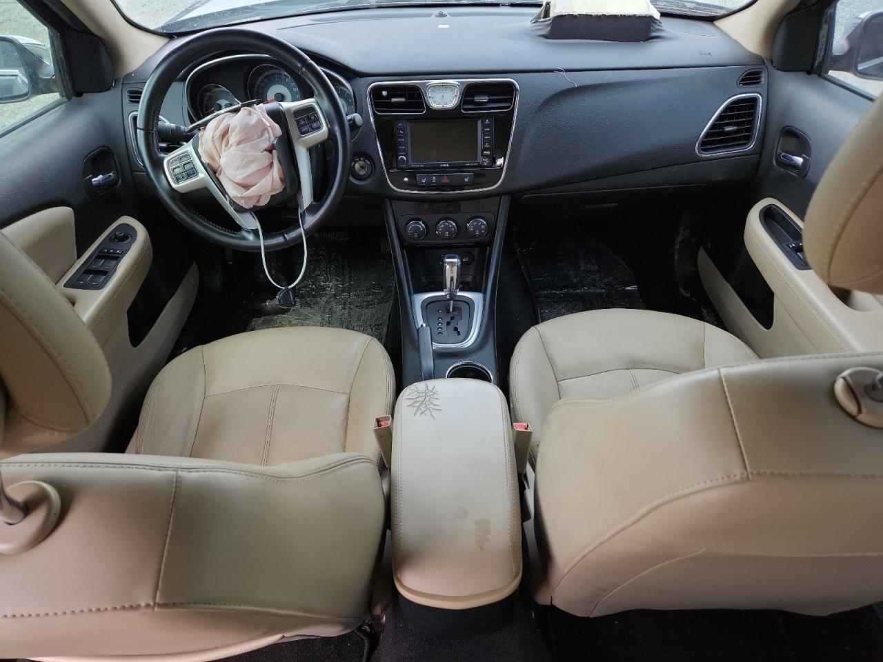 2011 Chrysler 200 Limited VIN: 1C3BC2FG3BN500177 Lot: 64793375