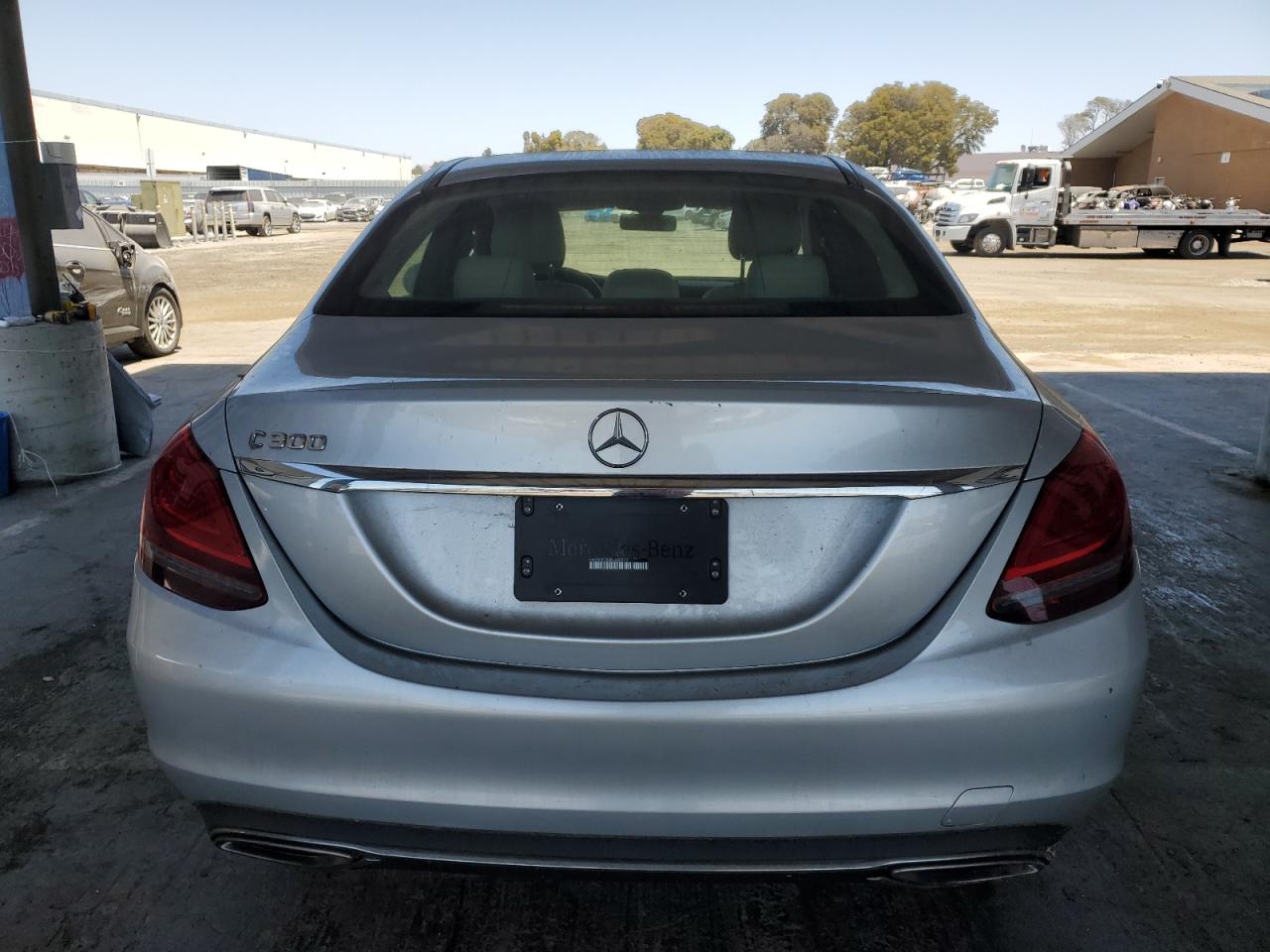2019 Mercedes-Benz C 300 VIN: 55SWF8DB5KU283372 Lot: 64051375