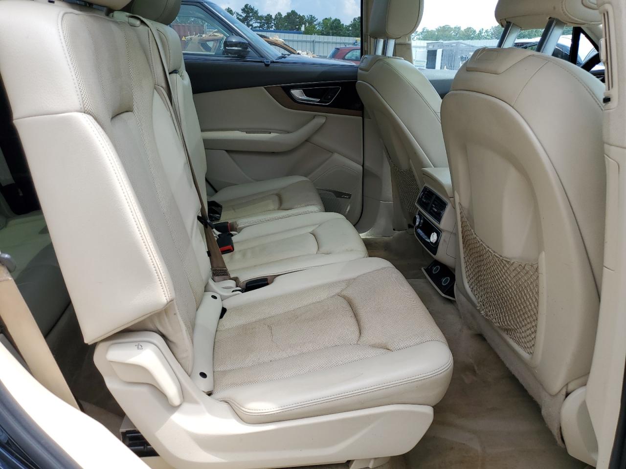 2017 Audi Q7 Prestige VIN: WA1VAAF73HD034798 Lot: 63945695