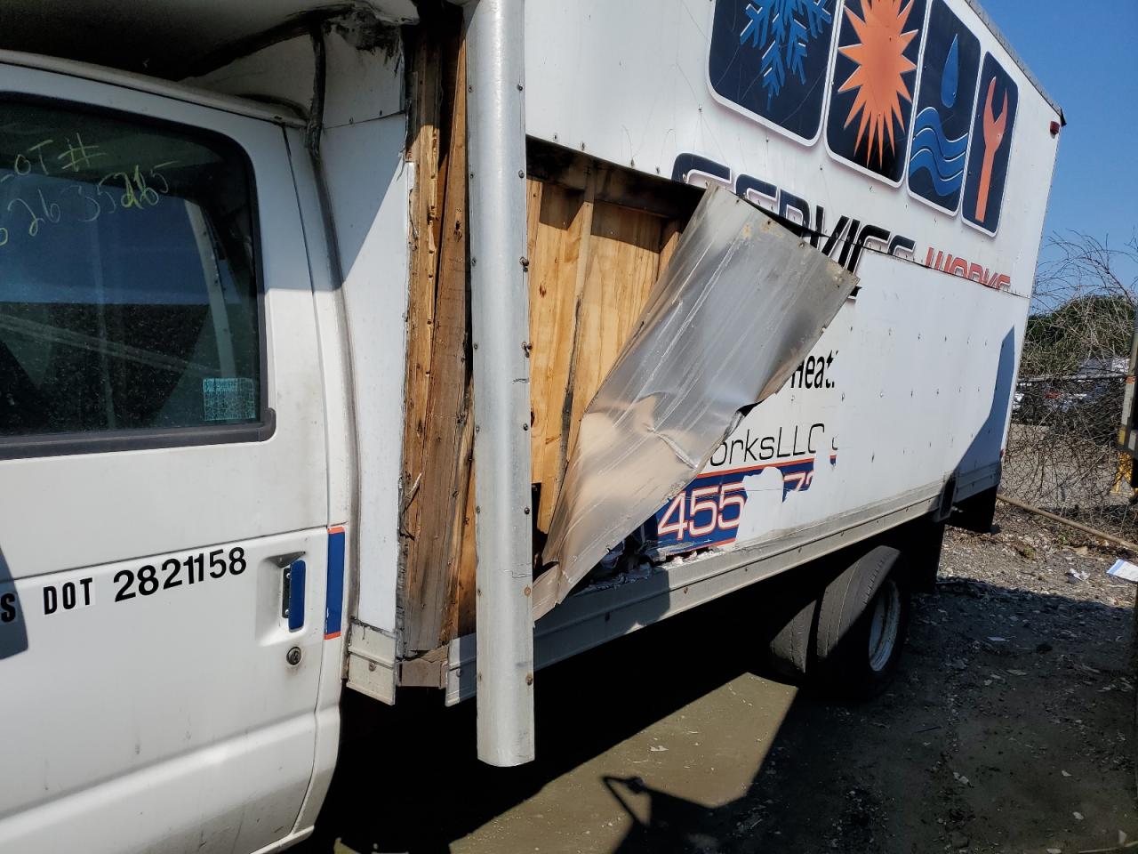 2001 Ford Econoline E450 Super Duty Cutaway Van VIN: 1FDXE45S41HA57222 Lot: 62635265