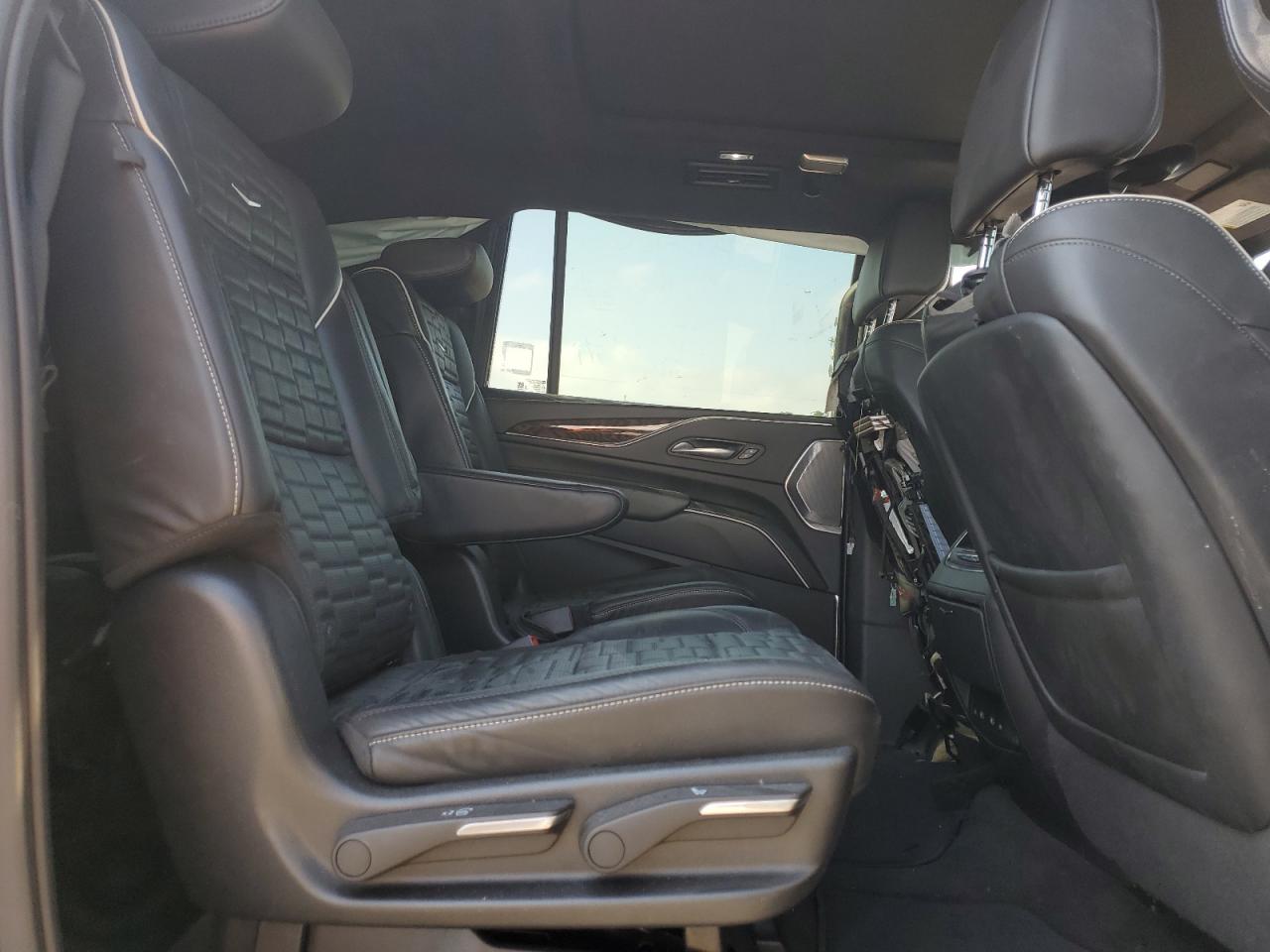 2023 Cadillac Escalade Esv Sport Platinum VIN: 1GYS4RKL6PR231414 Lot: 64904735