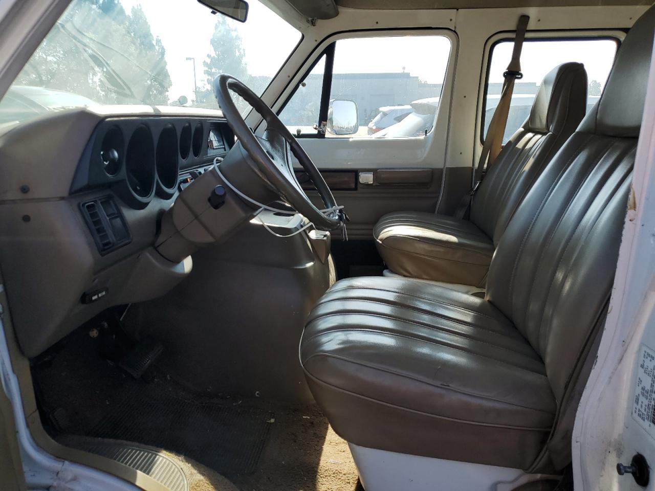 1992 Dodge Ram Wagon B250 VIN: 2B4HB25Y2NK166045 Lot: 64503405