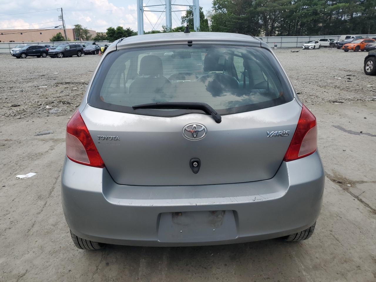 2008 Toyota Yaris VIN: JTDJT923985197823 Lot: 63769215