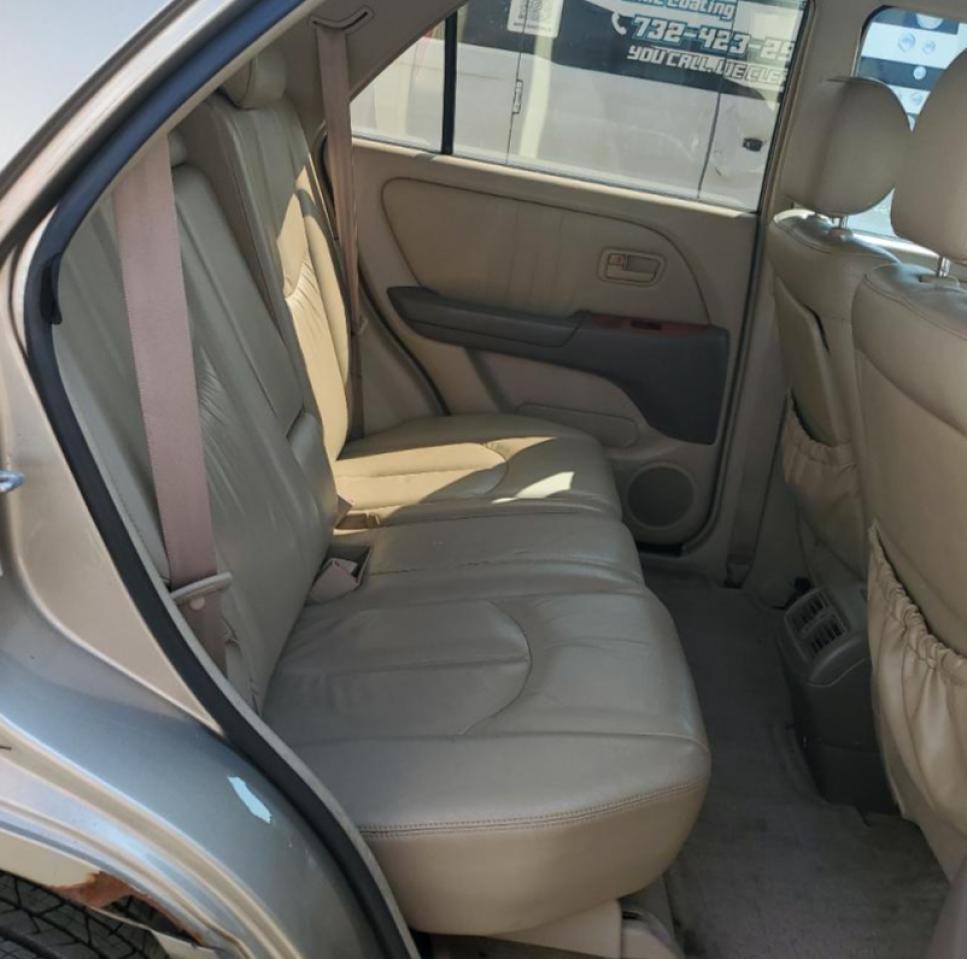 2000 Lexus Rx 300 VIN: JT6HF10U1Y0161129 Lot: 62792445