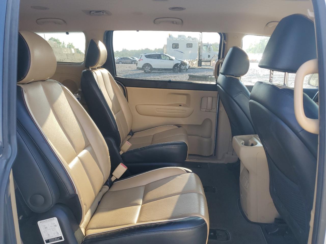 2017 Kia Sedona Lx VIN: KNDMB5C11H6313466 Lot: 64842535
