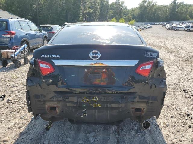 Sedans NISSAN ALTIMA 2016 Czarny