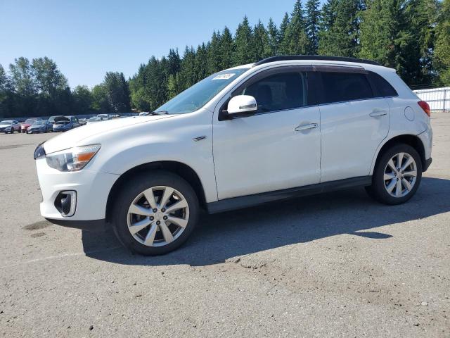  MITSUBISHI OUTLANDER 2015 Biały