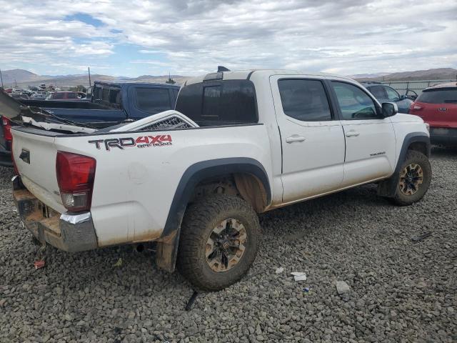  TOYOTA TACOMA 2017 Белы