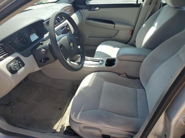 Sedans CHEVROLET IMPALA 2016 Srebrny