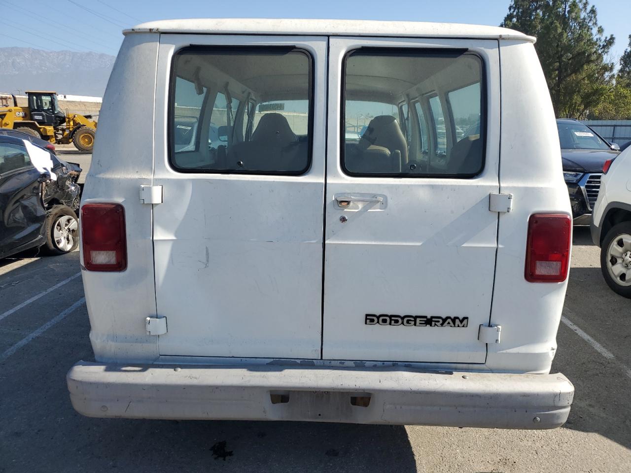 1992 Dodge Ram Wagon B250 VIN: 2B4HB25Y2NK166045 Lot: 64503405