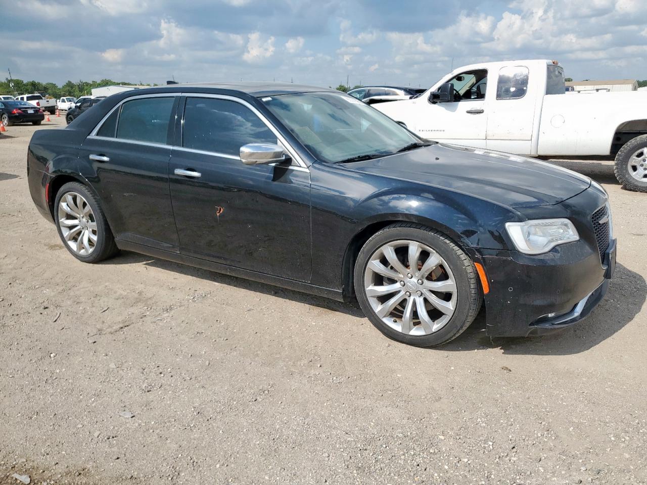 2015 Chrysler 300C VIN: 2C3CCAET3FH772756 Lot: 66001895