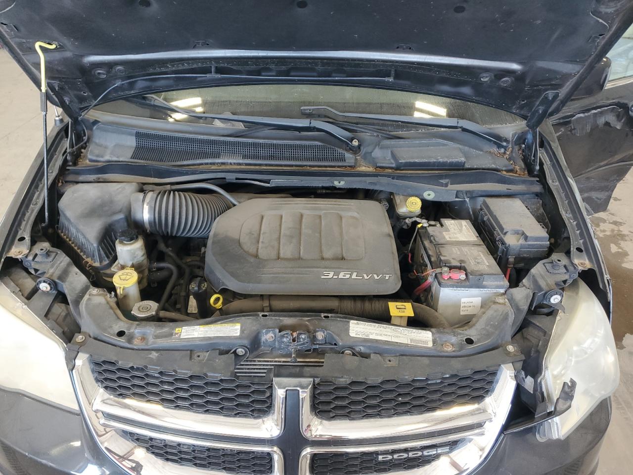 2011 Dodge Grand Caravan Crew VIN: 2D4RN5DG0BR765010 Lot: 63306345