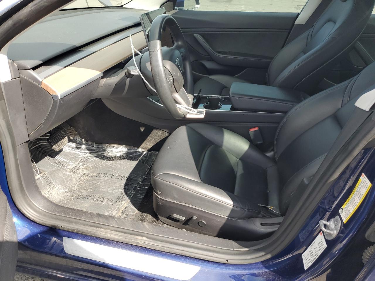 2018 Tesla Model 3 VIN: 5YJ3E1EA3JF160611 Lot: 63317885