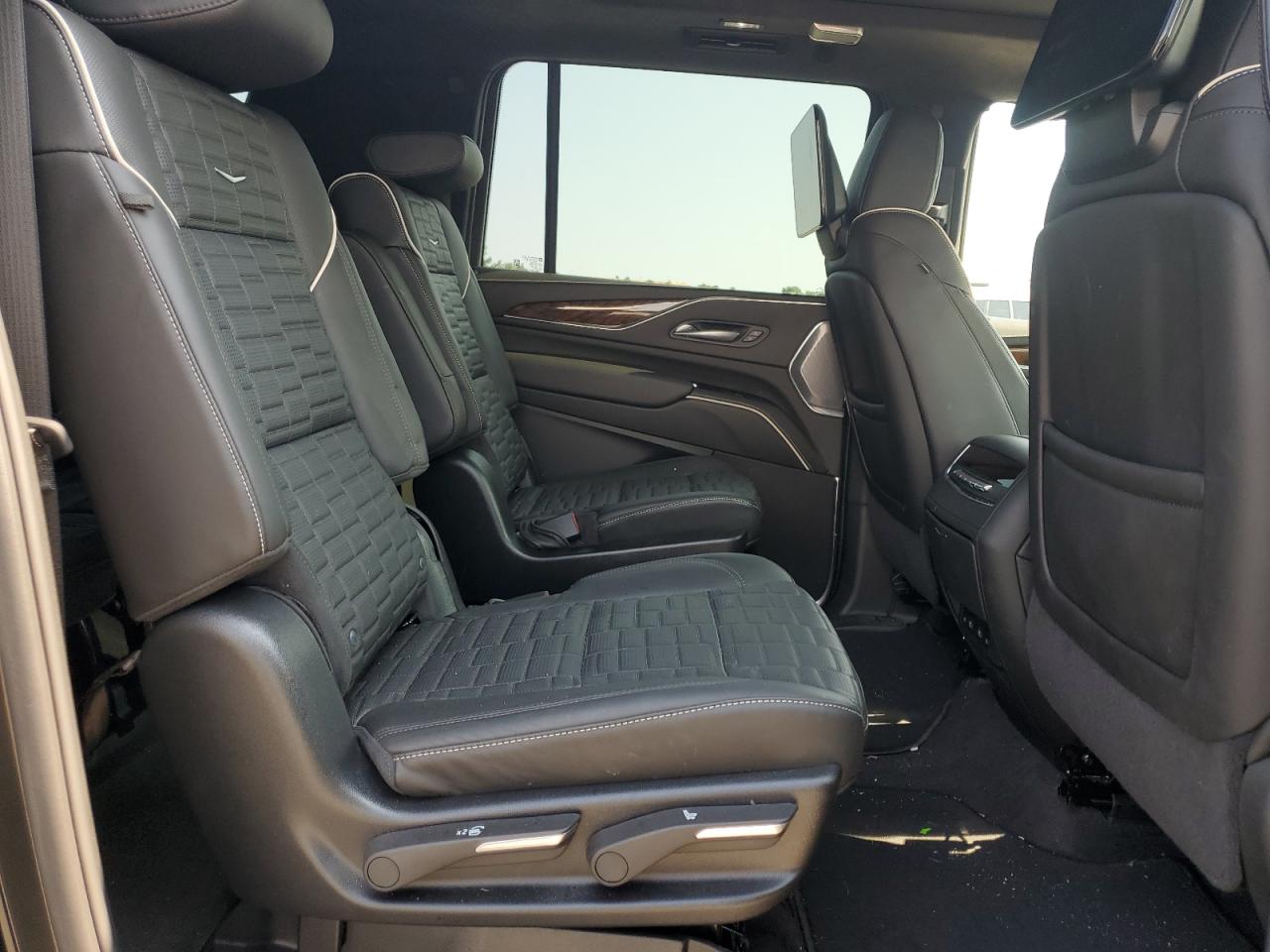 2024 Cadillac Escalade Esv Sport Platinum VIN: 1GYS4RKL5RR376074 Lot: 63296215