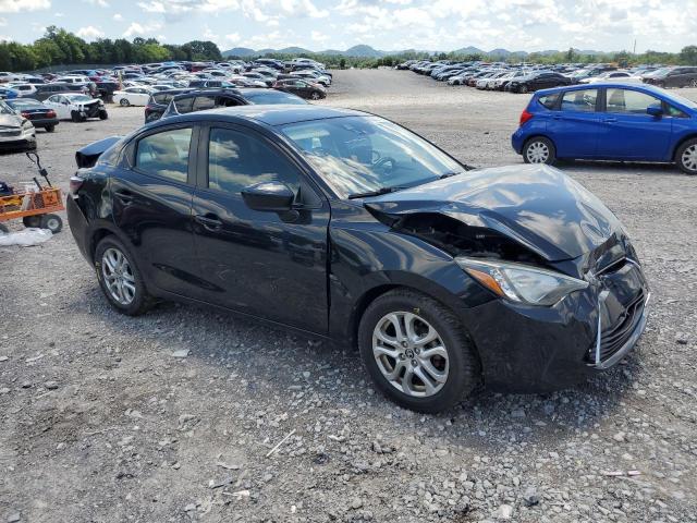  TOYOTA YARIS 2018 Black