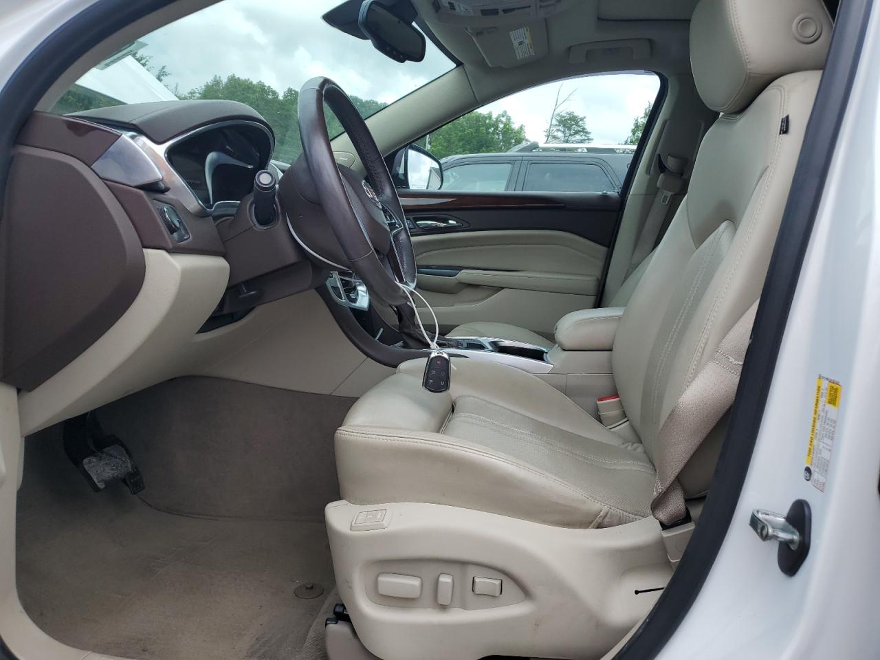 2015 Cadillac Srx Luxury Collection VIN: 3GYFNBE3XFS574241 Lot: 64763835