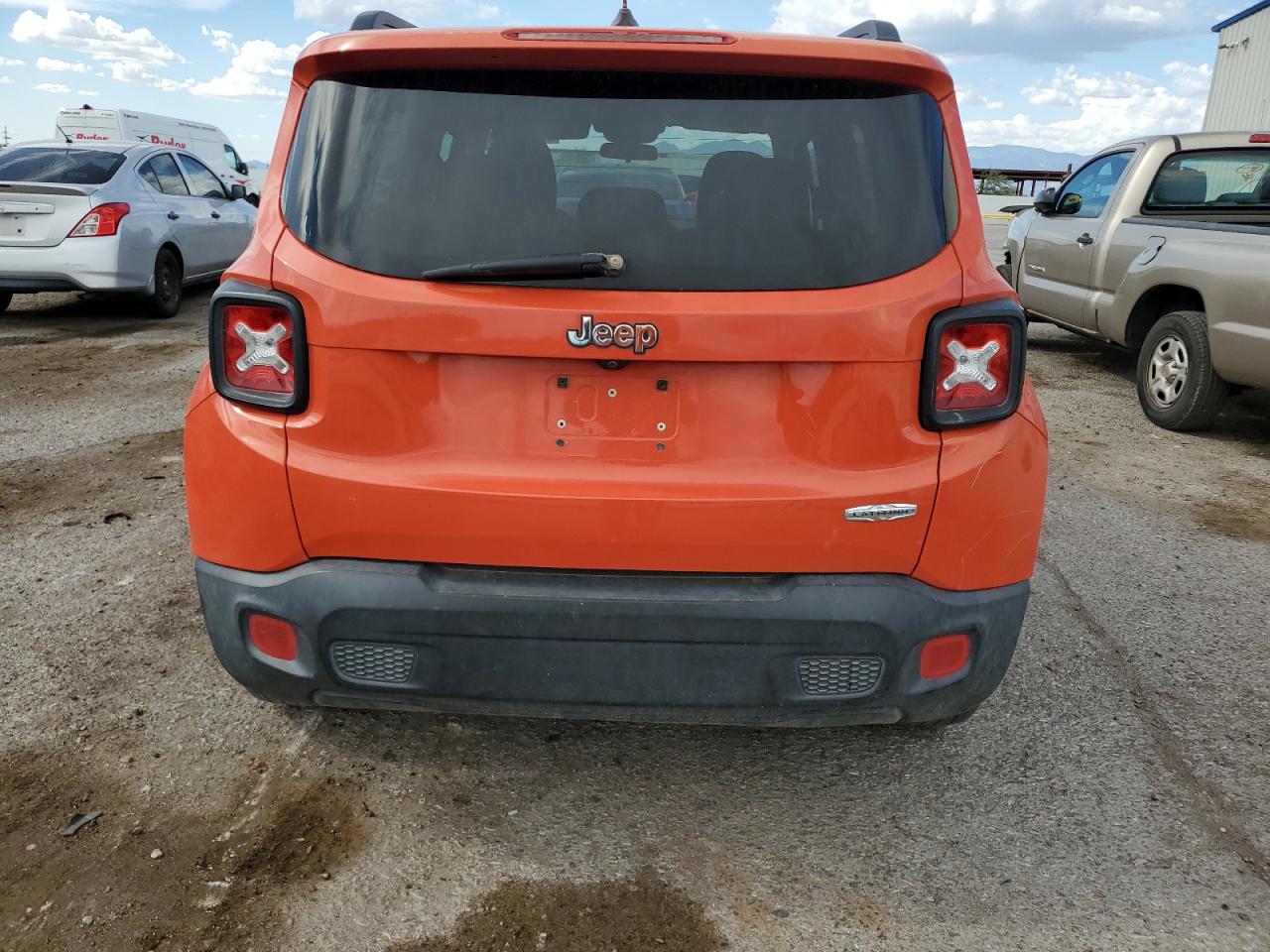 2015 Jeep Renegade Latitude VIN: ZACCJABTXFPC00541 Lot: 67318385