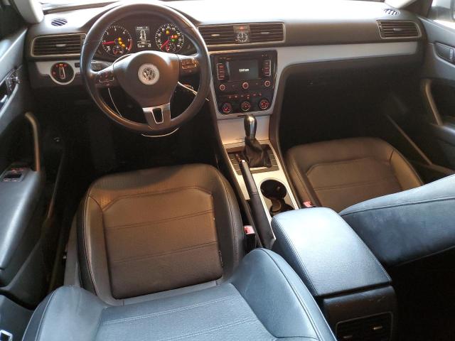  VOLKSWAGEN PASSAT 2013 Biały