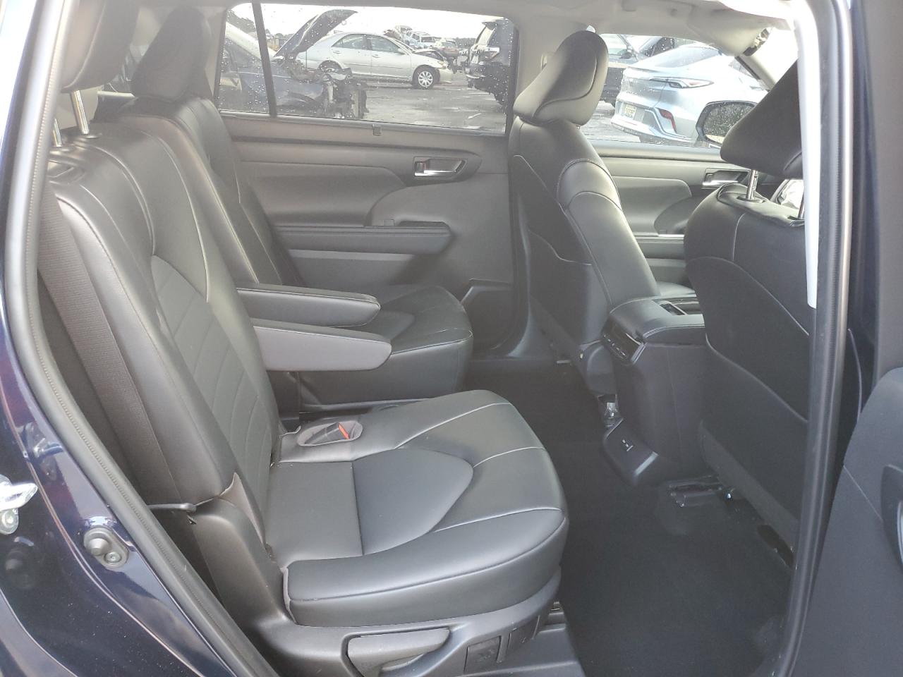 2022 Toyota Highlander Xle VIN: 5TDGZRBH6NS588020 Lot: 63451505