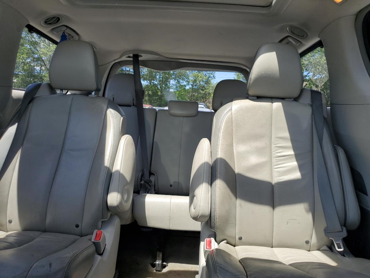 2012 Toyota Sienna Xle VIN: 5TDDK3DC0CS047130 Lot: 65435615
