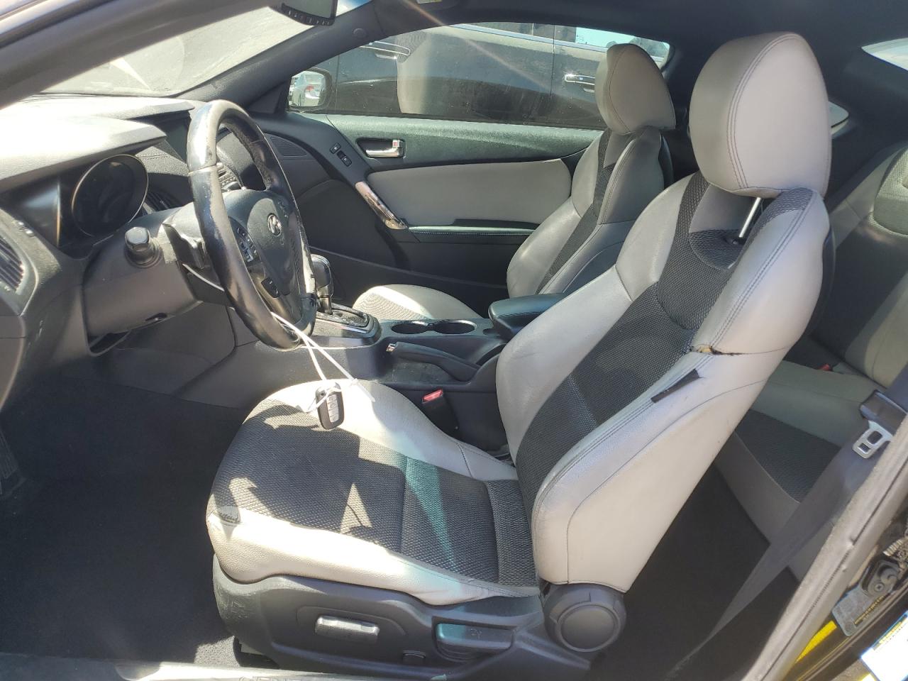 2013 Hyundai Genesis Coupe 2.0T VIN: KMHHT6KD9DU084438 Lot: 65329525