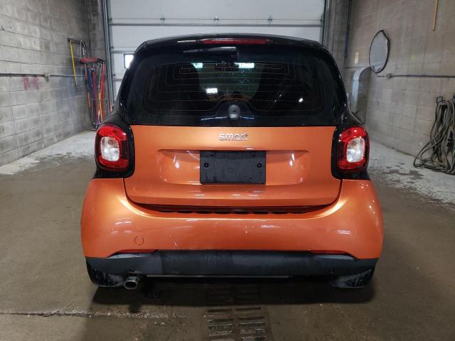 Coupet SMART FORTWO 2016 Orange