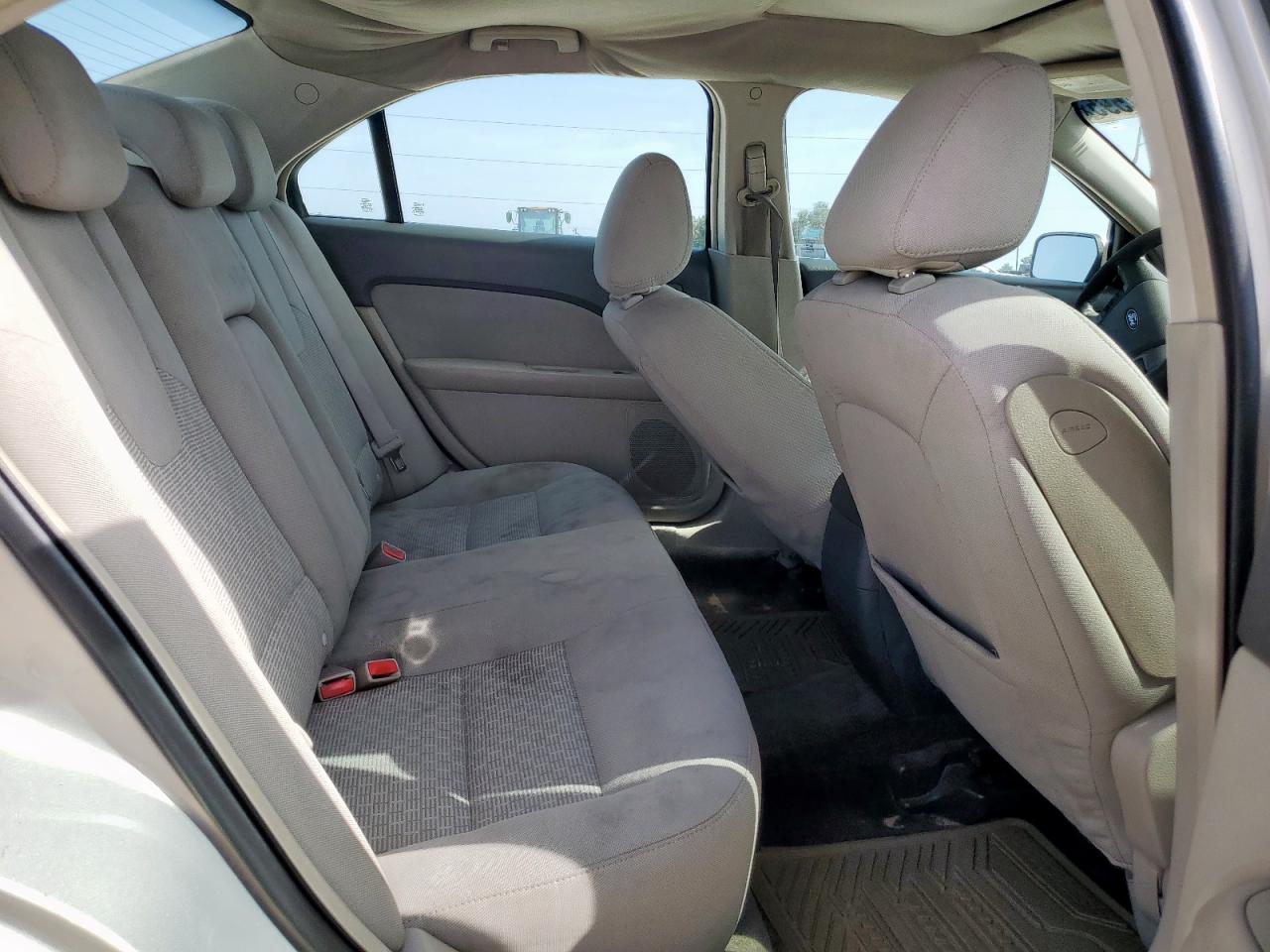 2010 Ford Fusion Se VIN: 3FAHP0HA2AR291801 Lot: 65161595