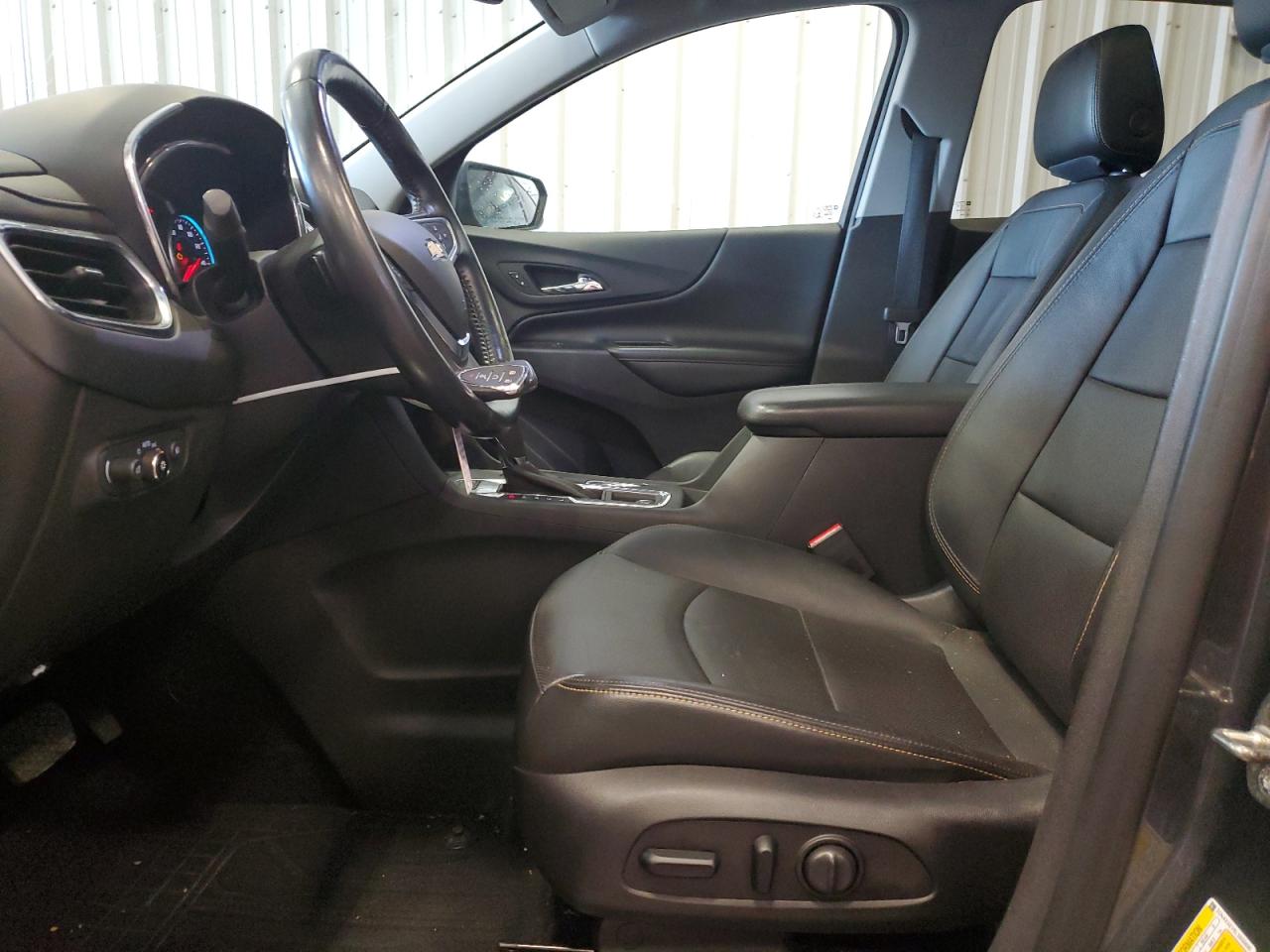 2020 Chevrolet Equinox Premier VIN: 3GNAXXEV5LS500690 Lot: 64811065