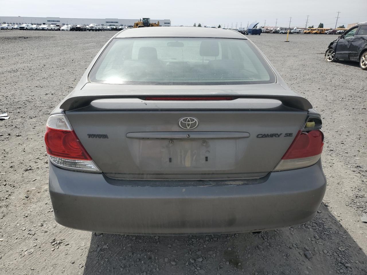 2005 Toyota Camry Le VIN: 4T1BE30K95U556476 Lot: 65614815