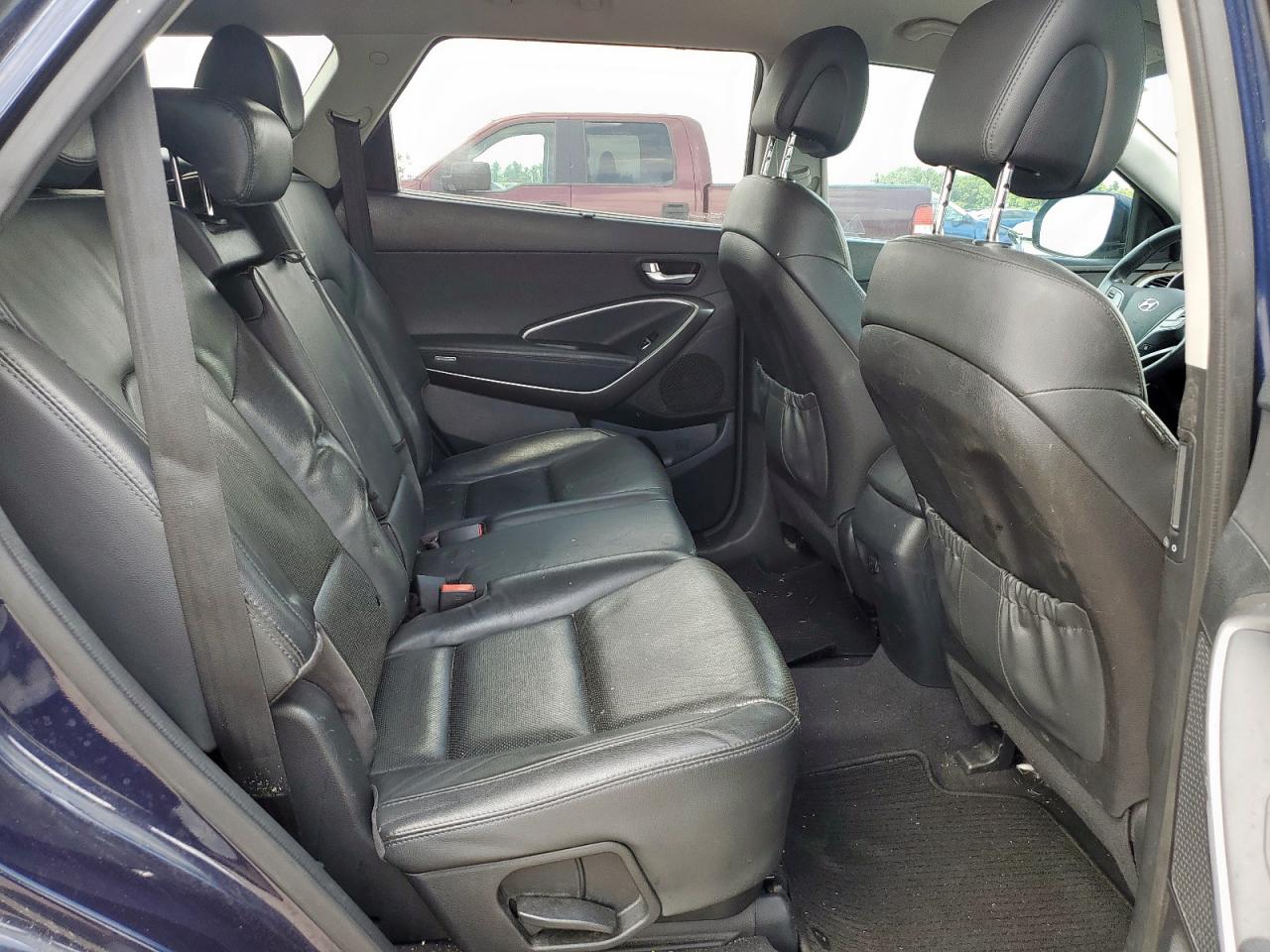 2017 Hyundai Santa Fe Se VIN: KM8SN4HF0HU192059 Lot: 64010695