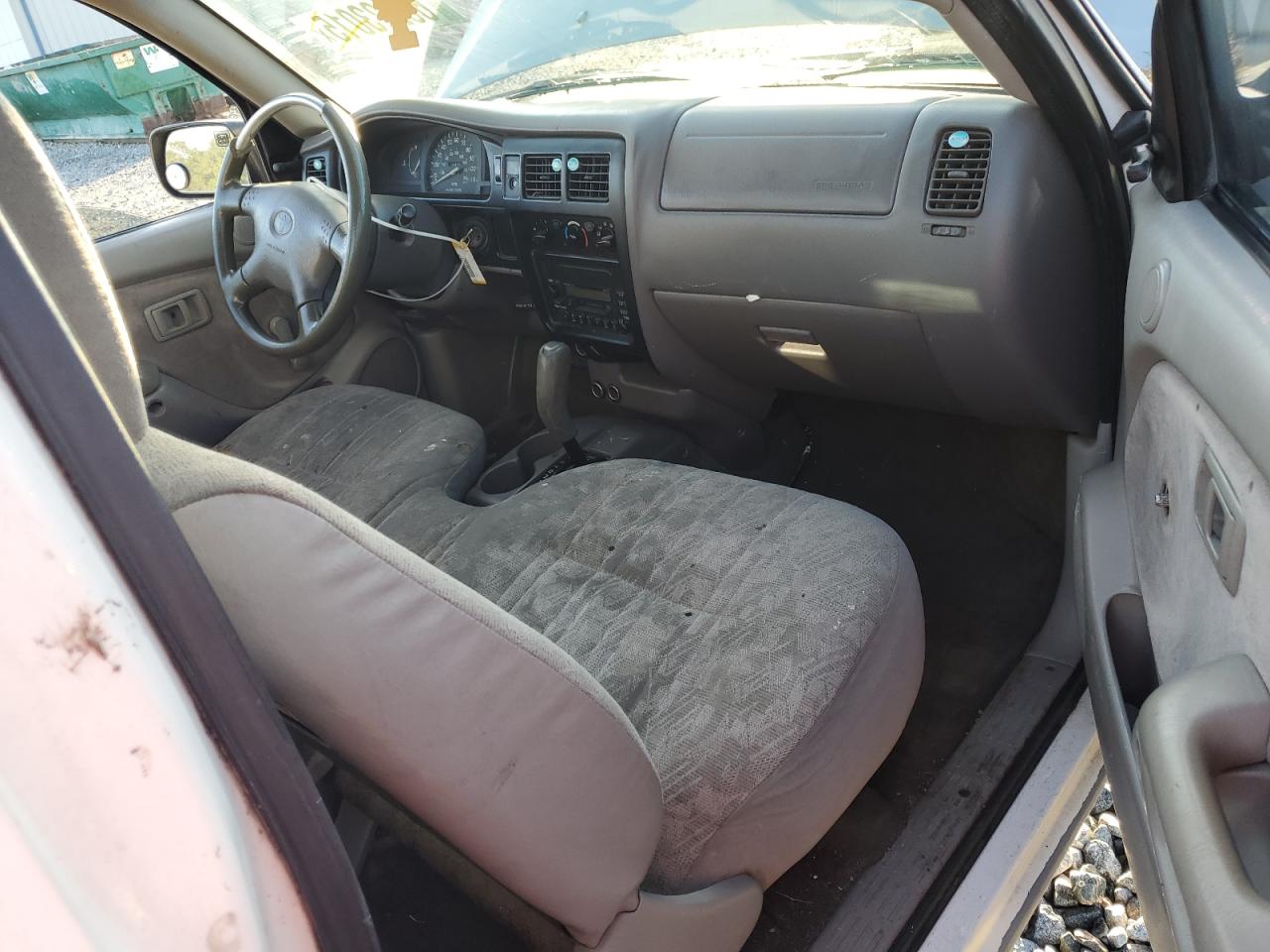 2001 Toyota Tacoma Prerunner VIN: 5TENM92NX1Z855801 Lot: 65223015