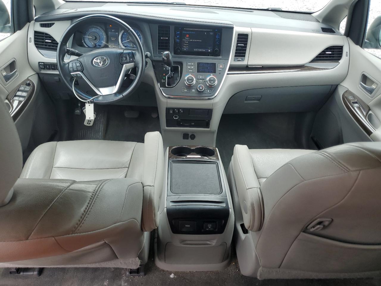 2015 Toyota Sienna Xle VIN: 5TDDK3DC6FS099110 Lot: 62455015