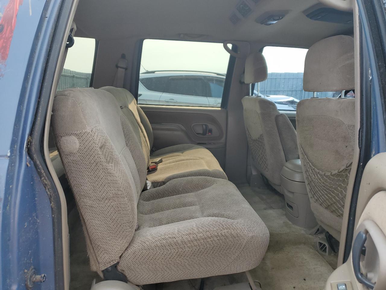 1999 Chevrolet Suburban C1500 VIN: 3GNEC16R3XG214017 Lot: 62480375