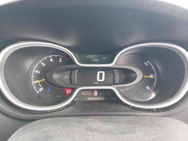 2015 VAUXHALL VIVARO 270