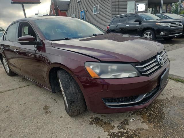 Sedans VOLKSWAGEN PASSAT 2013 Burgundy
