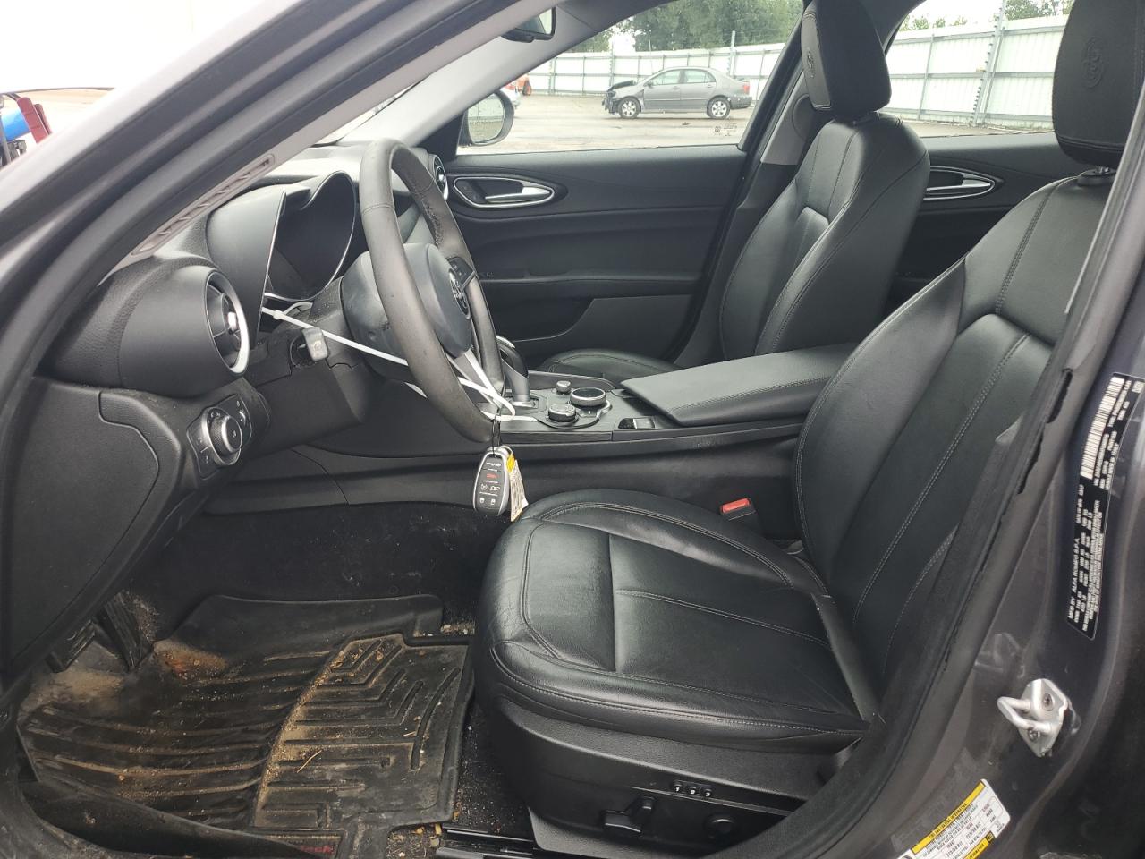zarfaedn8h7546578 ZARFAEDN8H7546578 2017 Alfa Romeo Giulia Q4