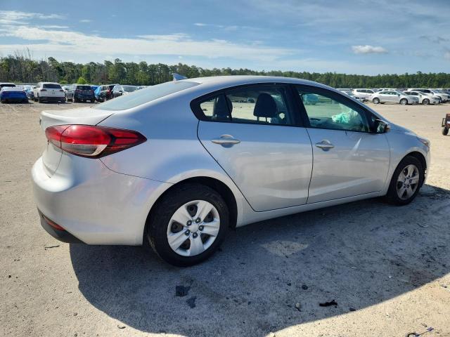  KIA FORTE 2018 Srebrny