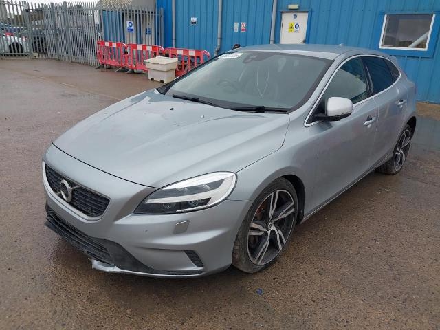 VOLVO V40 R-DESI 2017