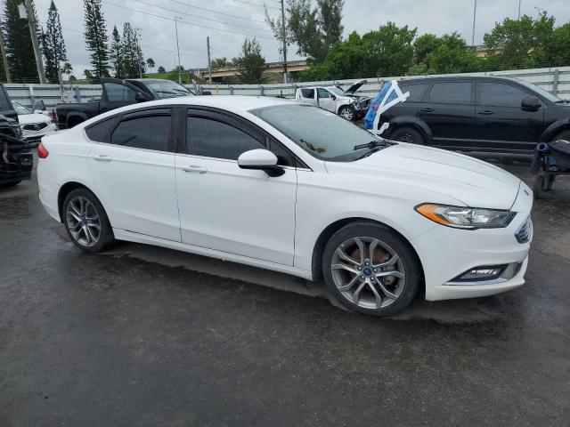  FORD FUSION 2017 Белы