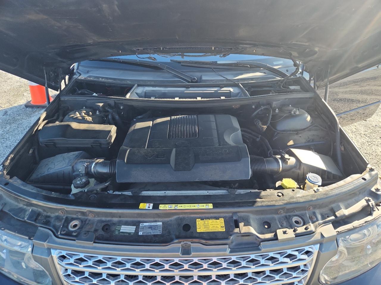 2010 Land Rover Range Rover Hse Luxury VIN: SALMF1D46AA323511 Lot: 64715855