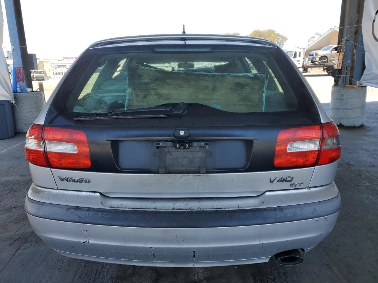 yv1vw29571f734092 YV1VW29571F734092 2001 Volvo V40 1.9T