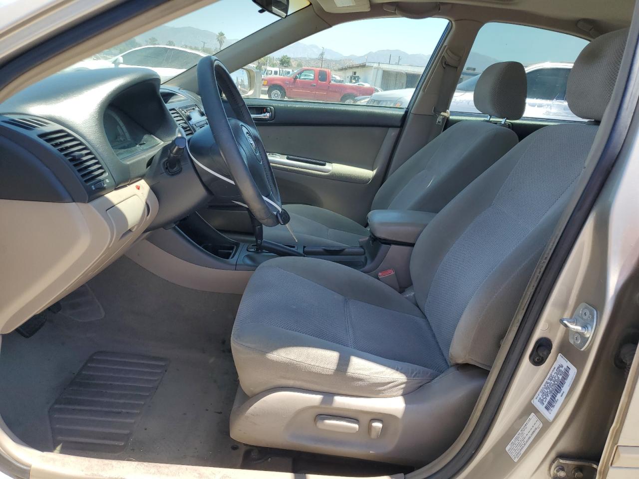 2003 Toyota Camry Le VIN: 4T1BF32K23U563633 Lot: 66356835