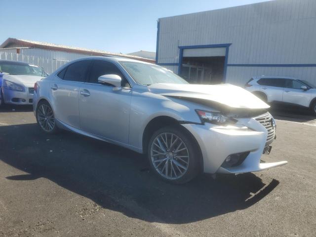 Sedans LEXUS IS 2016 Srebrny