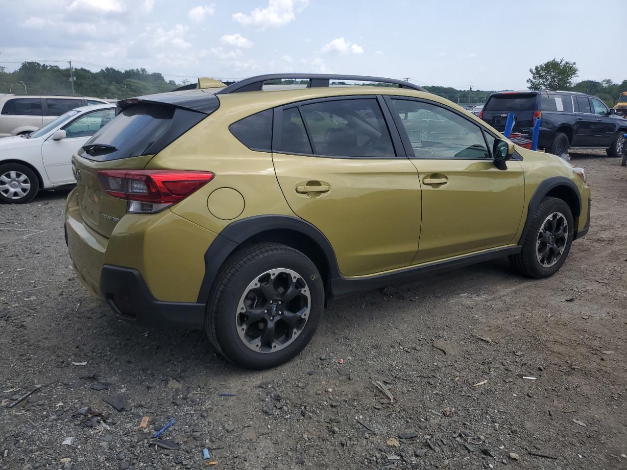 2023 Subaru Crosstrek Premium green null gas JF2GTAPC8PH243709 photo #4