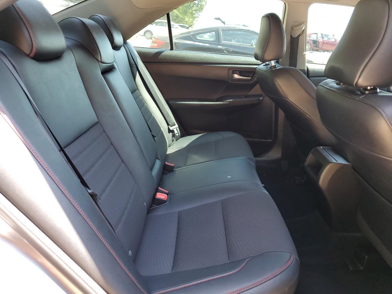 2017 Toyota Camry Le VIN: 4T1BF1FK4HU369370 Lot: 65015025