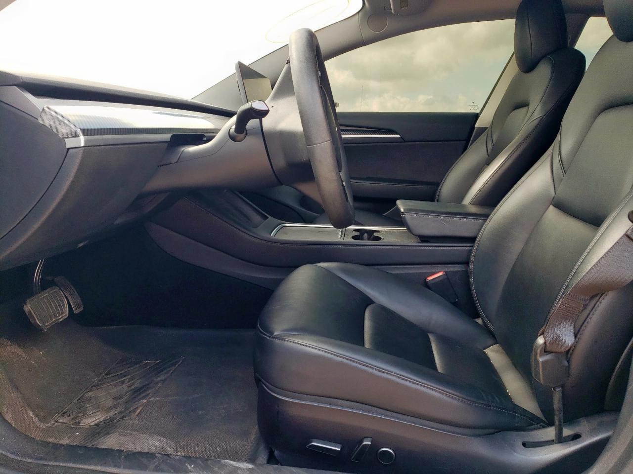 2021 Tesla Model 3 VIN: 5YJ3E1EA8MF985564 Lot: 64779655