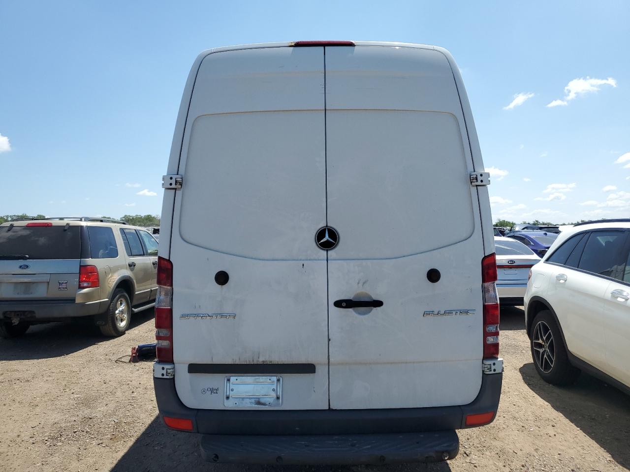 2014 Mercedes-Benz Sprinter 3500 VIN: WD3PF4DC7E5885472 Lot: 63040375