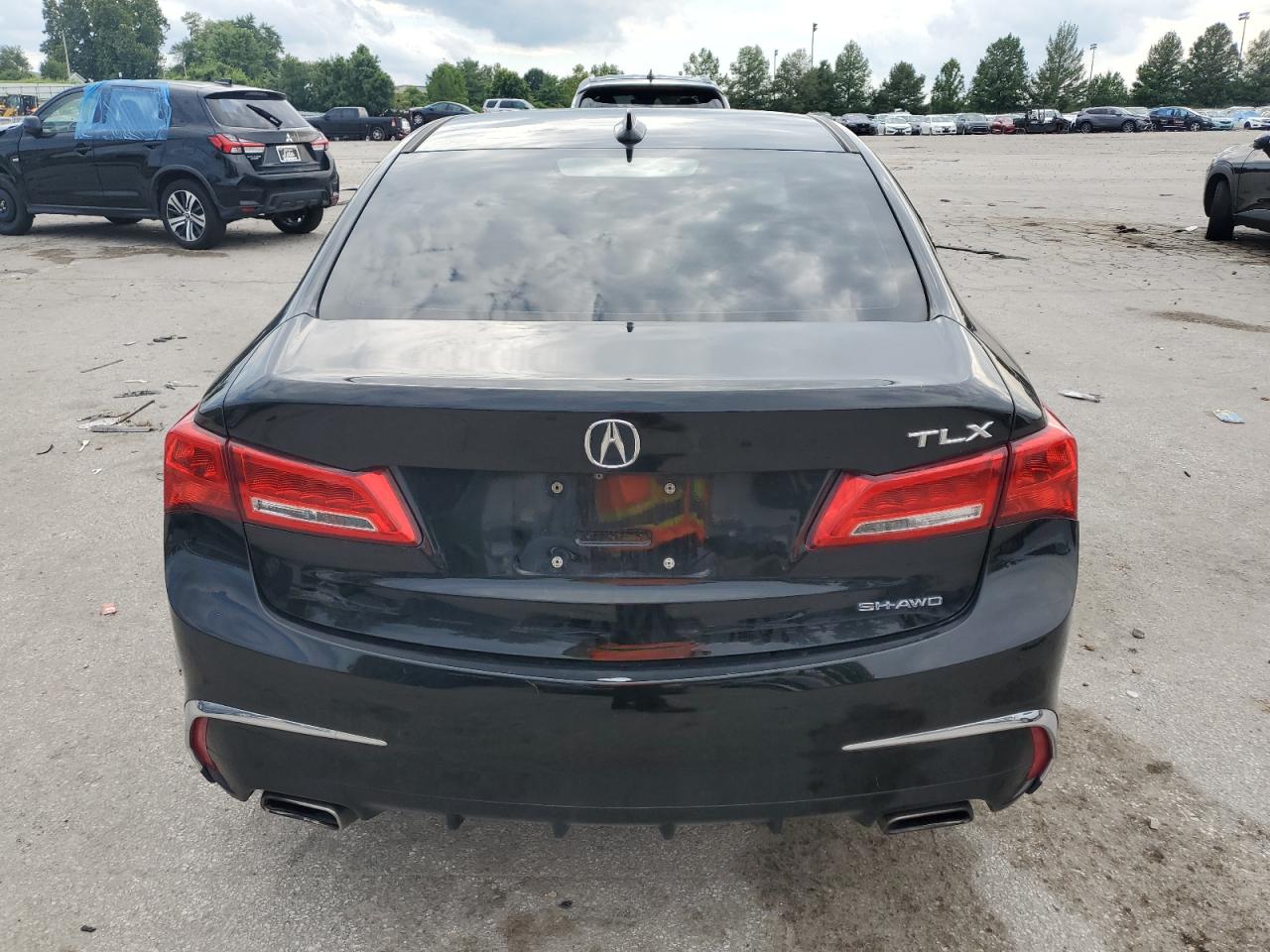 19uub3f30ja005534 19UUB3F30JA005534 2018 Acura Tlx